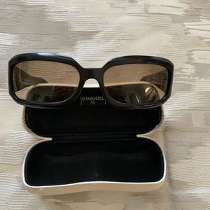 EUC Authentic Chanel Sunglasses with case